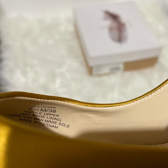 Jessica Simpson D’Orsay Pump - Picture 3 of 6